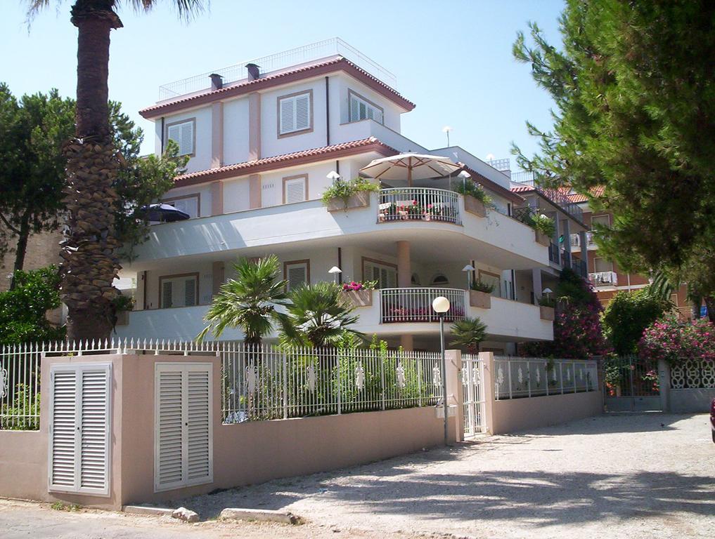 Ferienwohnung Sea House San Benedetto del Tronto Exterior foto